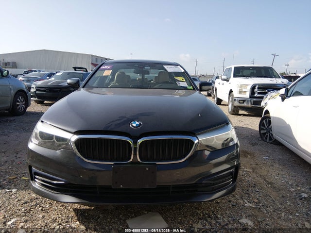 45881292 :رقم المزاد ، WBAJA9C02LCD44059 vin ، 2020 Bmw 5 Series 530e Iperformance مزاد بيع