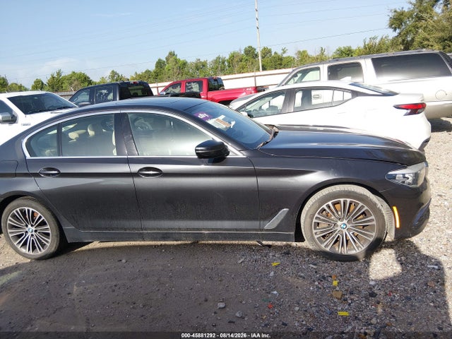 45881292 :رقم المزاد ، WBAJA9C02LCD44059 vin ، 2020 Bmw 5 Series 530e Iperformance مزاد بيع