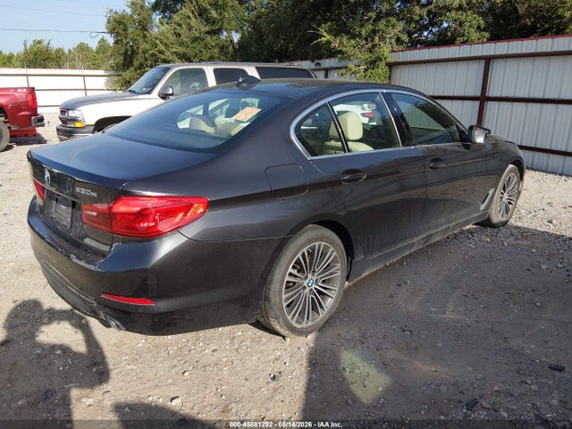 45881292 :رقم المزاد ، WBAJA9C02LCD44059 vin ، 2020 Bmw 5 Series 530e Iperformance مزاد بيع