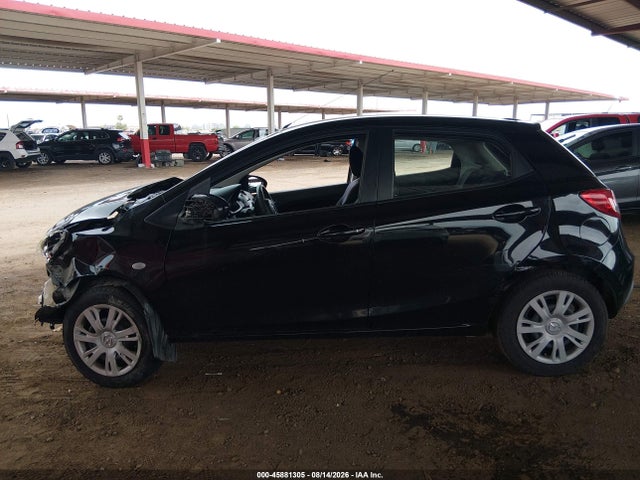 45881305 :رقم المزاد ، JM1DE1HZ6B0119377 vin ، 2011 Mazda Mazda2 Sport مزاد بيع