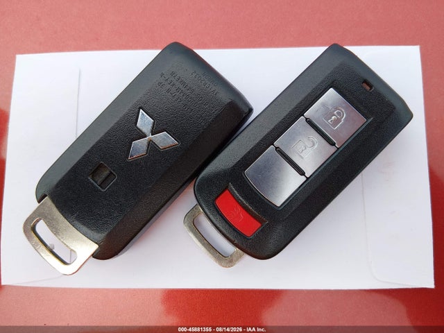 45881355 :رقم المزاد ، JA4AD3A33FZ004089 vin ، 2015 Mitsubishi Outlander Se مزاد بيع