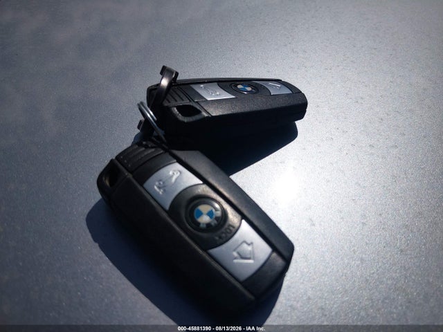 2011 Bmw 328i მანქანა იყიდება აუქციონზე, vin: WBAPH5C58BA441073, აუქციონის ნომერი: 45881390