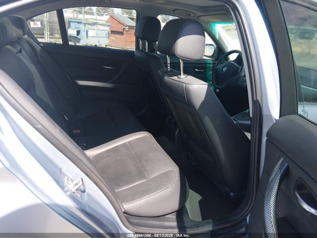 2011 Bmw 328i მანქანა იყიდება აუქციონზე, vin: WBAPH5C58BA441073, აუქციონის ნომერი: 45881390