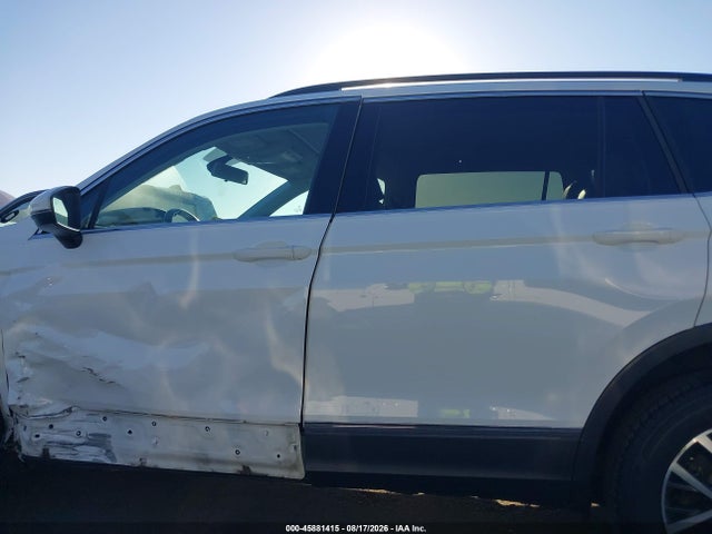 45881415 :رقم المزاد ، 3VV3B7AX1JM191536 vin ، 2018 Volkswagen Tiguan 2.0t Se/2.0t Sel مزاد بيع