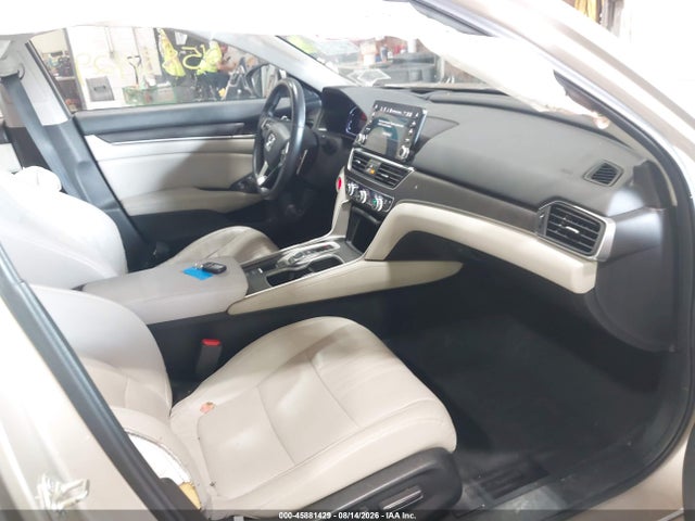 Продаж на аукціоні авто 2018 Honda Accord Touring 2.0t, vin: 1HGCV2F91JA032727, номер лоту: 45881429