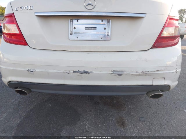 2011 Mercedes-benz C 300 Luxury/sport მანქანა იყიდება აუქციონზე, vin: WDDGF5EB5BR159797, აუქციონის ნომერი: 45881431