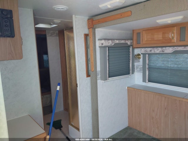 Aukcja sprzedaży 2000 Forest River Cedar Creek, vin: 4X4TCRF25YP181157, numer aukcji: 45881466