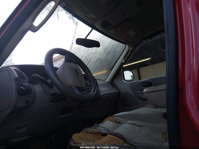 2003 Ford F-150 Lariat/xlt მანქანა იყიდება აუქციონზე, vin: 1FTRW08L63KC31403, აუქციონის ნომერი: 45881549