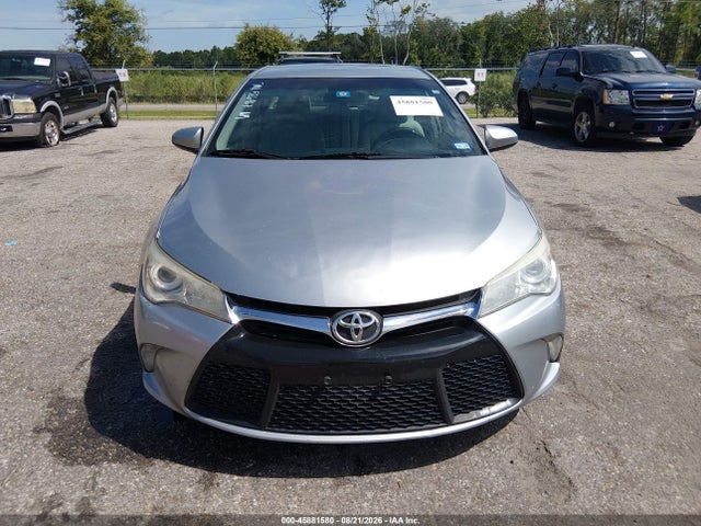2016 Toyota Camry Le მანქანა იყიდება აუქციონზე, vin: 4T1BF1FK5GU526967, აუქციონის ნომერი: 45881580