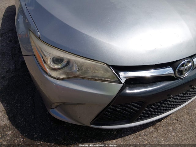 2016 Toyota Camry Le მანქანა იყიდება აუქციონზე, vin: 4T1BF1FK5GU526967, აუქციონის ნომერი: 45881580