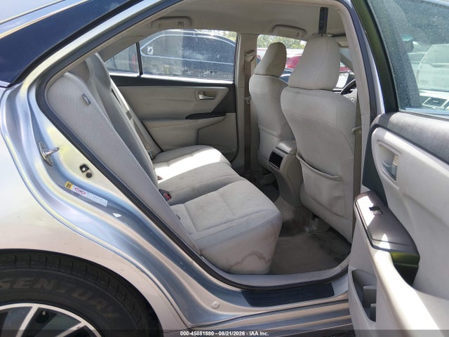 2016 Toyota Camry Le მანქანა იყიდება აუქციონზე, vin: 4T1BF1FK5GU526967, აუქციონის ნომერი: 45881580