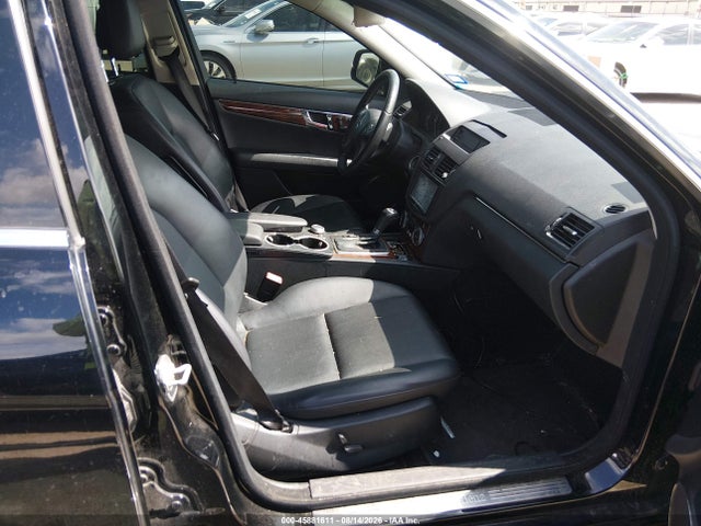 Продажа на аукционе авто 2009 Mercedes-benz C 300 Luxury/sport, vin: WDDGF54X79F242107, номер лота: 45881611