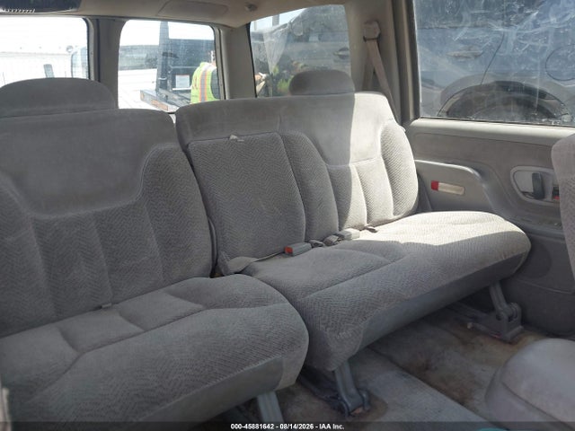 1999 Gmc Yukon Sle მანქანა იყიდება აუქციონზე, vin: 1GKEK13R9XJ791976, აუქციონის ნომერი: 45881642