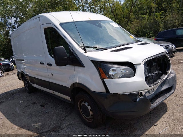 45881667 :رقم المزاد ، 1FTYR2CM7JKA05334 vin ، 2018 Ford Transit-250 مزاد بيع