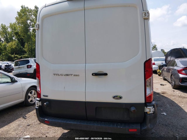 45881667 :رقم المزاد ، 1FTYR2CM7JKA05334 vin ، 2018 Ford Transit-250 مزاد بيع