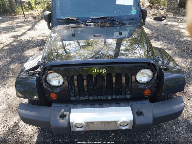 45881718 :رقم المزاد ، 1C4BJWEG6DL665682 vin ، 2013 Jeep Wrangler Unlimited Sahara مزاد بيع