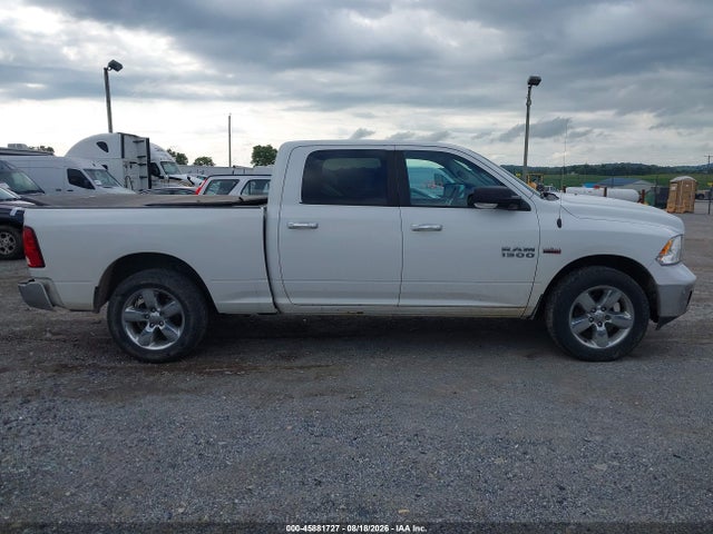 2017 Ram 1500 Big Horn  4x4 6'4 Box მანქანა იყიდება აუქციონზე, vin: 1C6RR7TT0HS814636, აუქციონის ნომერი: 45881727