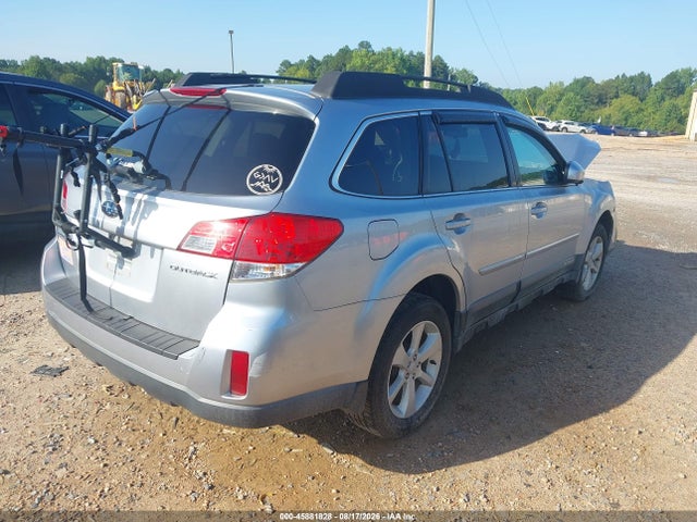 45881828 :رقم المزاد ، 4S4BRCCC6D3228655 vin ، 2013 Subaru Outback 2.5i Premium مزاد بيع