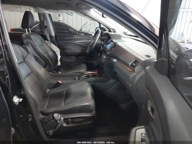 Продажа на аукционе авто 2022 Honda Pilot Awd Special Edition, vin: 5FNYF6H21NB032345, номер лота: 45881842