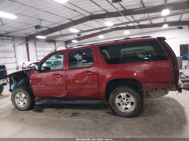 2014 Chevrolet Suburban Lt მანქანა იყიდება აუქციონზე, vin: 1GNSKJE70ER172313, აუქციონის ნომერი: 45881849