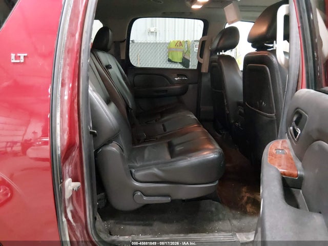 2014 Chevrolet Suburban Lt მანქანა იყიდება აუქციონზე, vin: 1GNSKJE70ER172313, აუქციონის ნომერი: 45881849