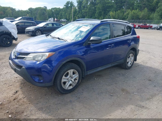 Toyota RAV4 LE 2015 2T3BFREV1FW376890 Image 2