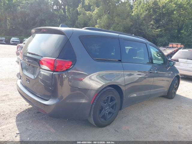 2018 Chrysler Pacifica Touring L მანქანა იყიდება აუქციონზე, vin: 2C4RC1BG9JR261875, აუქციონის ნომერი: 45881884