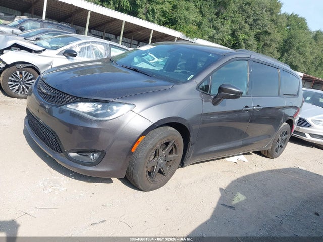 2018 Chrysler Pacifica Touring L მანქანა იყიდება აუქციონზე, vin: 2C4RC1BG9JR261875, აუქციონის ნომერი: 45881884