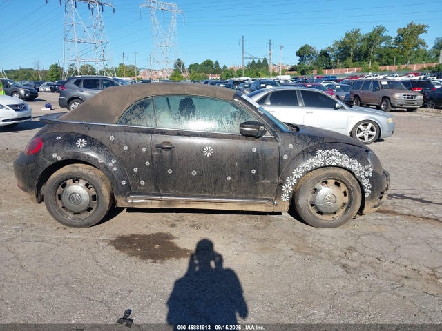 45881913 :رقم المزاد ، 3VW5P7AT1DM821238 vin ، 2013 Volkswagen Beetle 2.5l مزاد بيع