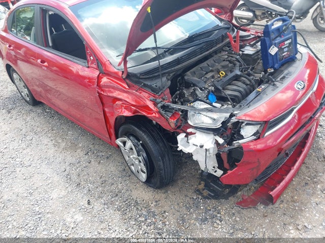2021 Kia Rio S მანქანა იყიდება აუქციონზე, vin: 3KPA24AD3ME423319, აუქციონის ნომერი: 45881954