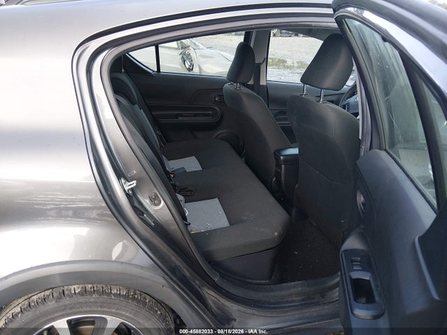 45882033 :رقم المزاد ، JTDKDTB38K1623644 vin ، 2019 Toyota Prius C Le مزاد بيع