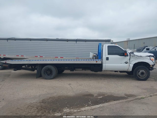 45882053 :رقم المزاد ، 1FDUF5GT9BEA02344 vin ، 2011 Ford F-550 Chassis Xl مزاد بيع