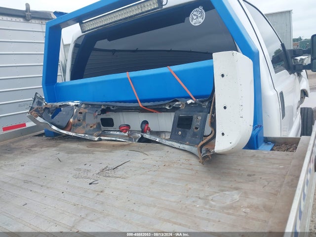 45882053 :رقم المزاد ، 1FDUF5GT9BEA02344 vin ، 2011 Ford F-550 Chassis Xl مزاد بيع