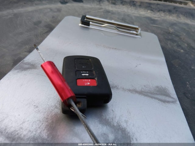45882080 :رقم المزاد ، 2T1BURHE7FC304720 vin ، 2015 Toyota Corolla S Plus مزاد بيع