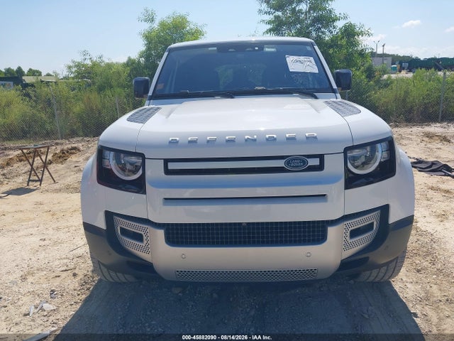 Продажа на аукционе авто 2022 Land Rover Defender 110 S, vin: SALEJERX8N2099686, номер лота: 45882090
