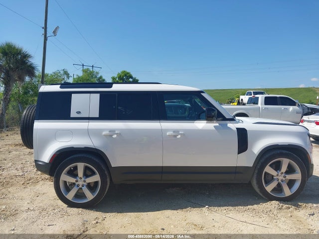 Продажа на аукционе авто 2022 Land Rover Defender 110 S, vin: SALEJERX8N2099686, номер лота: 45882090