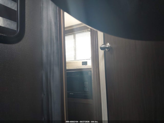 2020 Forest River Cherokee 274wk Travel Trailer მანქანა იყიდება აუქციონზე, vin: 4X4TCKC20LX144005, აუქციონის ნომერი: 45882104