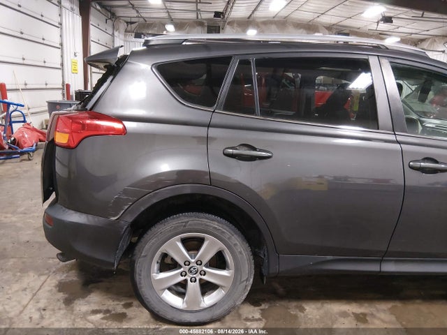 45882106 :رقم المزاد ، 2T3RFREV6FW404374 vin ، 2015 Toyota Rav4 Xle مزاد بيع