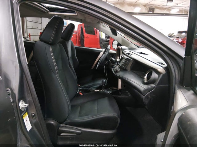 45882106 :رقم المزاد ، 2T3RFREV6FW404374 vin ، 2015 Toyota Rav4 Xle مزاد بيع