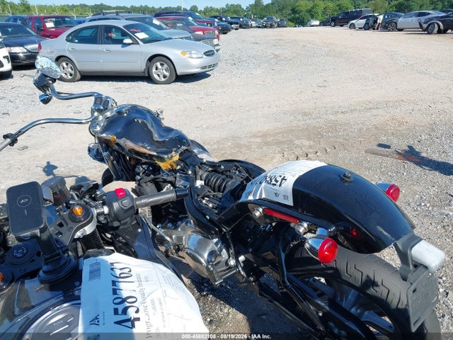 Harley-Davidson FXST 2023 1HD1BVJ19PB072766 Image 3