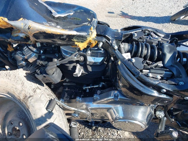 Harley-Davidson FXST 2023 1HD1BVJ19PB072766 Image 9