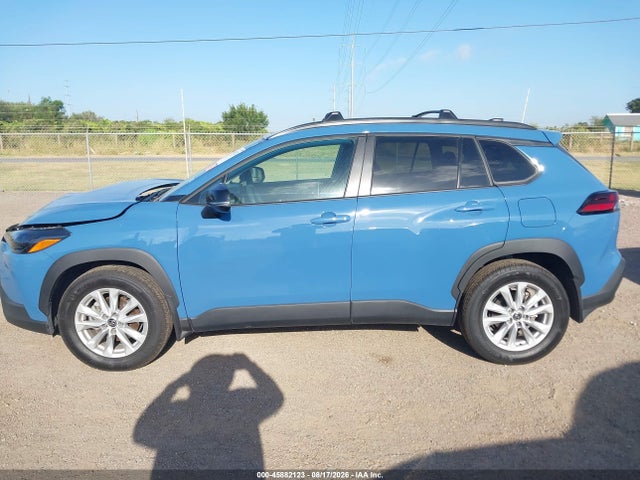 45882123 :رقم المزاد ، 7MUCAAAG4TV188041 vin ، 2026 Toyota Corolla Cross Le مزاد بيع