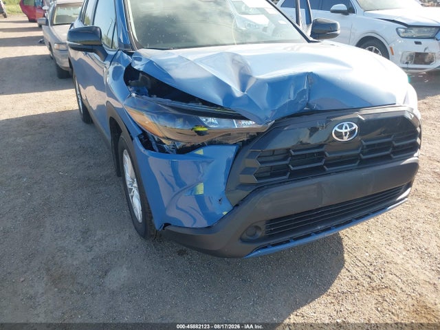 45882123 :رقم المزاد ، 7MUCAAAG4TV188041 vin ، 2026 Toyota Corolla Cross Le مزاد بيع