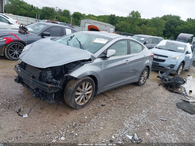 Продажа на аукционе авто 2015 Hyundai Elantra Se, vin: 5NPDH4AE7FH557592, номер лота: 45882126