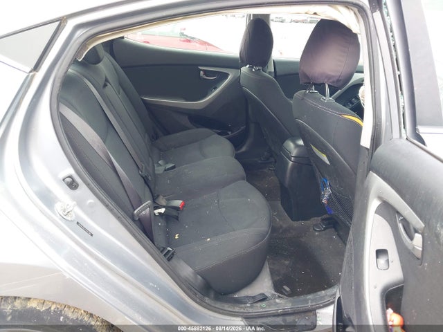 Продажа на аукционе авто 2015 Hyundai Elantra Se, vin: 5NPDH4AE7FH557592, номер лота: 45882126