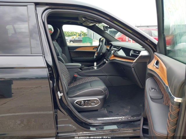 2025 Jeep Grand Cherokee L Summit Reserve 4x4 მანქანა იყიდება აუქციონზე, vin: 1C4RJKEG1S8714424, აუქციონის ნომერი: 45882128