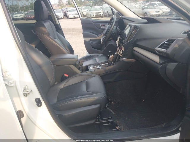 Subaru Forester Limited 2022 JF2SKAPC4NH421786 Image 5