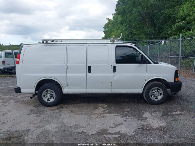 2015 Chevrolet Express 2500 Work Van მანქანა იყიდება აუქციონზე, vin: 1GCWGFCF1F1191343, აუქციონის ნომერი: 45882193