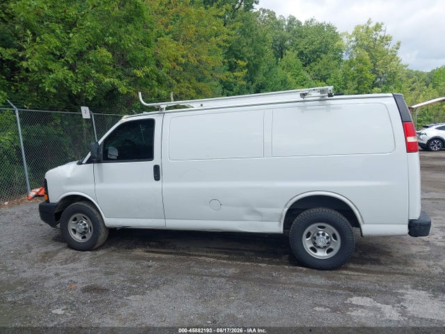 2015 Chevrolet Express 2500 Work Van მანქანა იყიდება აუქციონზე, vin: 1GCWGFCF1F1191343, აუქციონის ნომერი: 45882193