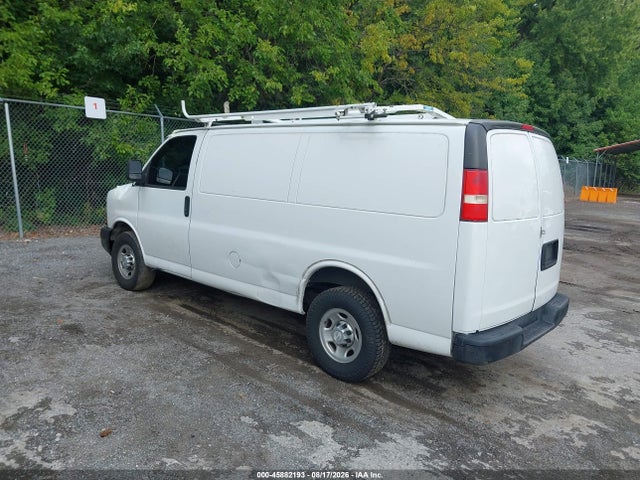 2015 Chevrolet Express 2500 Work Van მანქანა იყიდება აუქციონზე, vin: 1GCWGFCF1F1191343, აუქციონის ნომერი: 45882193